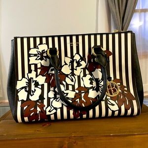 Henri Bendel W 57th Carryall floral stripe bag